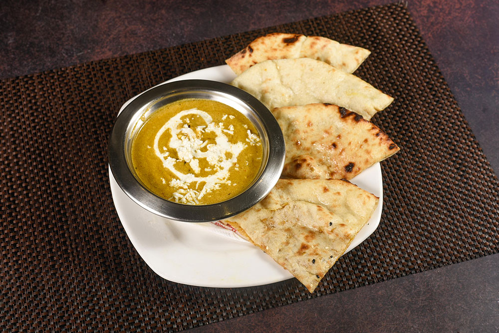 Masala Kulcha with Paneer Butter Masala